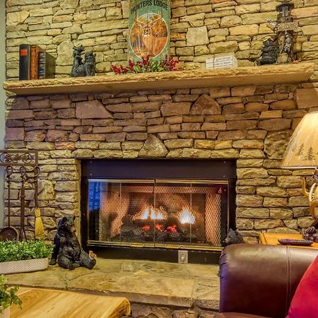 3 Decks, Mtn Views! Tree Tops By Honeybearcabins - Luxury Rain Showers, 3 King Suites, Xl Hottub, Fireplace, Bear Sightings Gatlinburg Zewnętrze zdjęcie