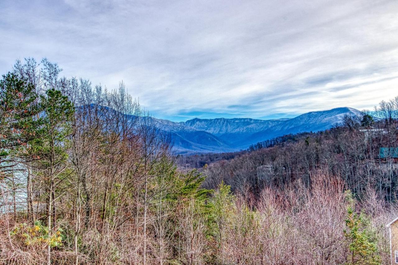 3 Decks, Mtn Views! Tree Tops By Honeybearcabins - Luxury Rain Showers, 3 King Suites, Xl Hottub, Fireplace, Bear Sightings Gatlinburg Zewnętrze zdjęcie