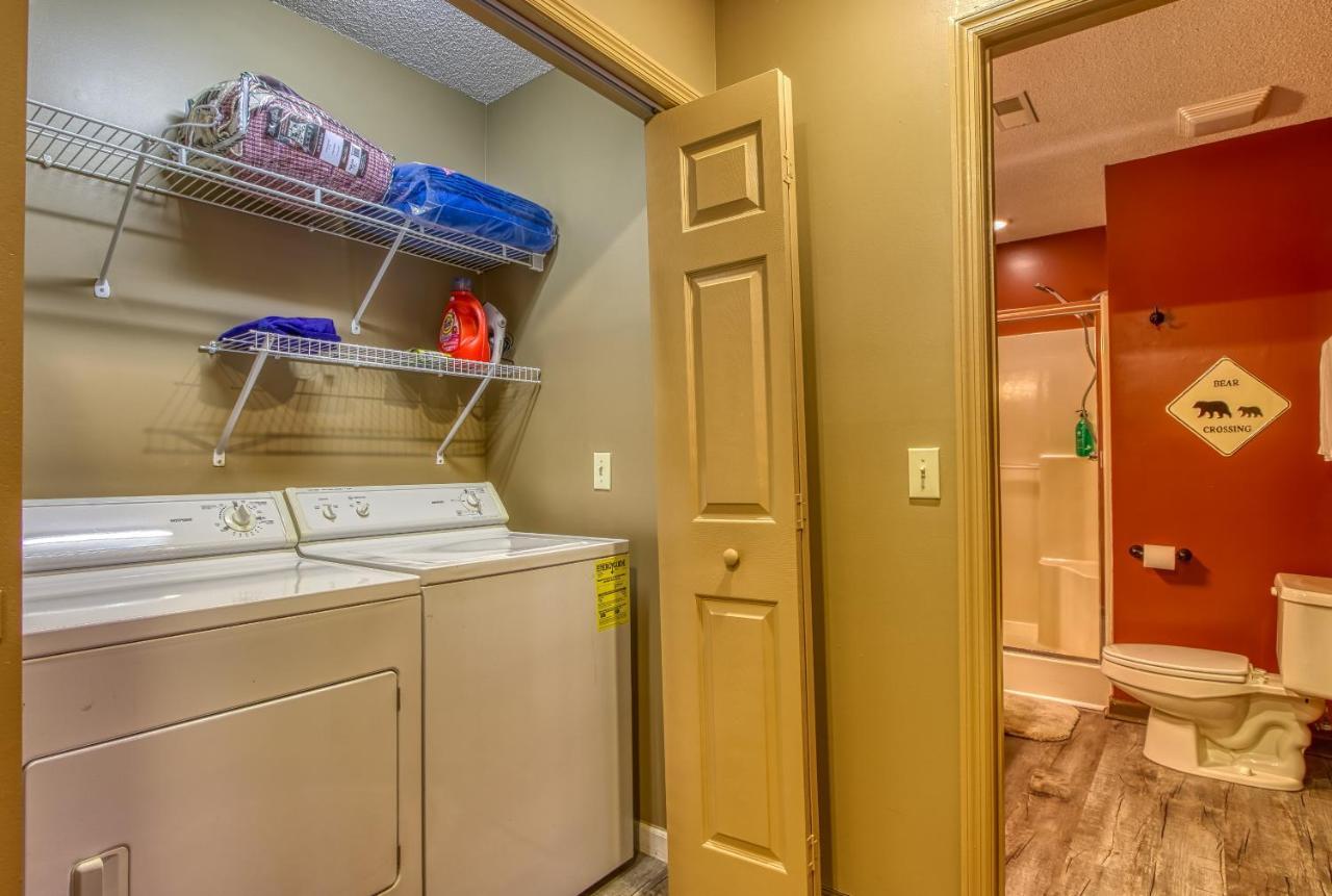 3 Decks, Mtn Views! Tree Tops By Honeybearcabins - Luxury Rain Showers, 3 King Suites, Xl Hottub, Fireplace, Bear Sightings Gatlinburg Zewnętrze zdjęcie