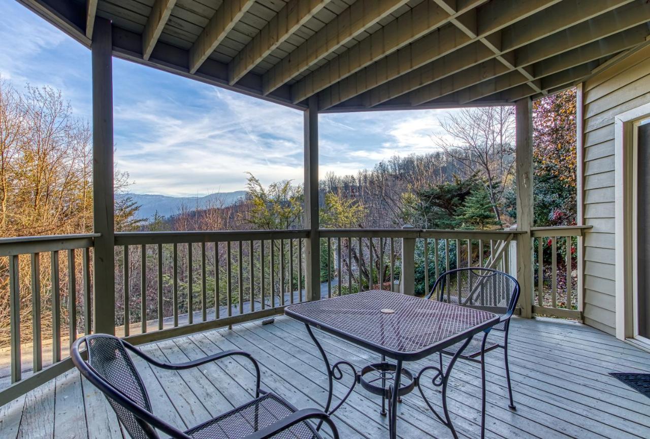 3 Decks, Mtn Views! Tree Tops By Honeybearcabins - Luxury Rain Showers, 3 King Suites, Xl Hottub, Fireplace, Bear Sightings Gatlinburg Zewnętrze zdjęcie