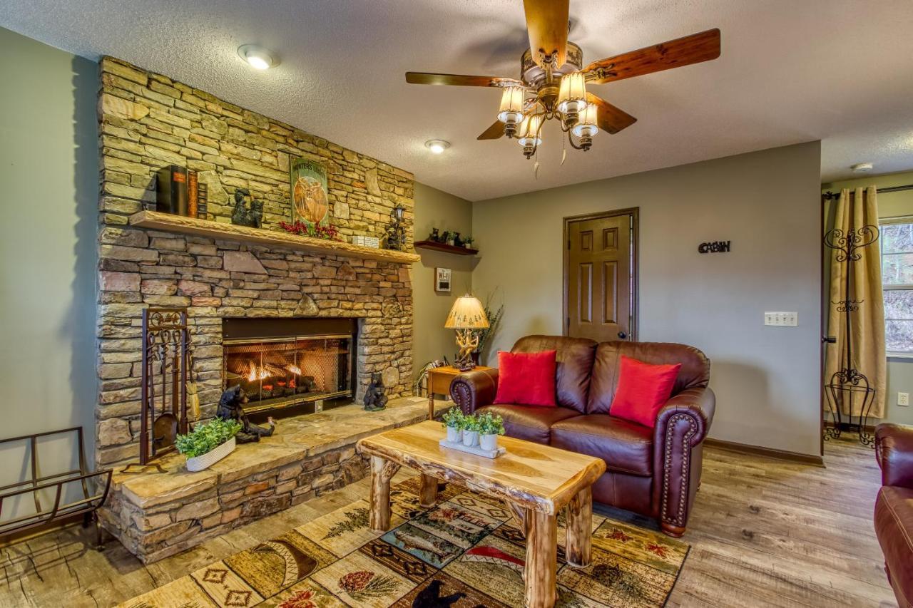 3 Decks, Mtn Views! Tree Tops By Honeybearcabins - Luxury Rain Showers, 3 King Suites, Xl Hottub, Fireplace, Bear Sightings Gatlinburg Zewnętrze zdjęcie