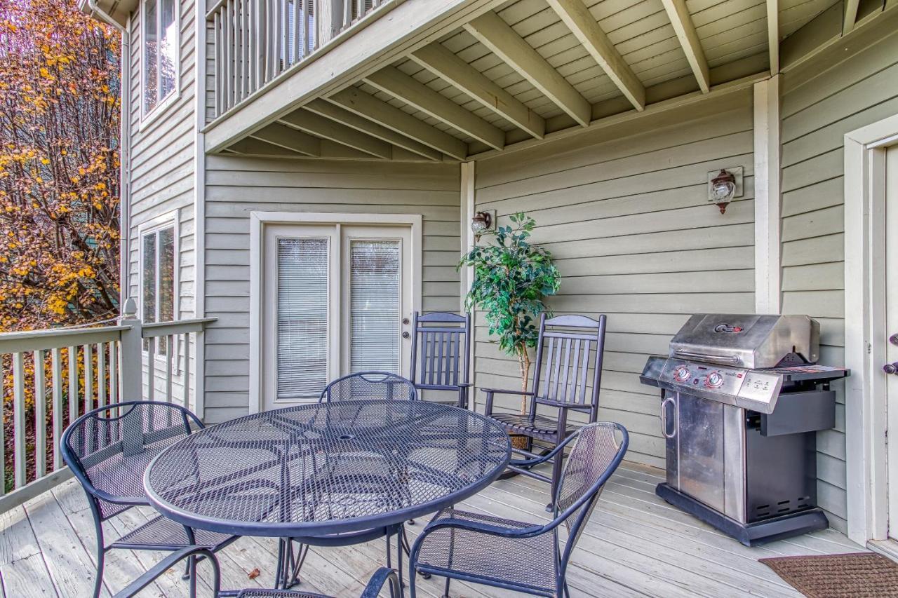 3 Decks, Mtn Views! Tree Tops By Honeybearcabins - Luxury Rain Showers, 3 King Suites, Xl Hottub, Fireplace, Bear Sightings Gatlinburg Zewnętrze zdjęcie