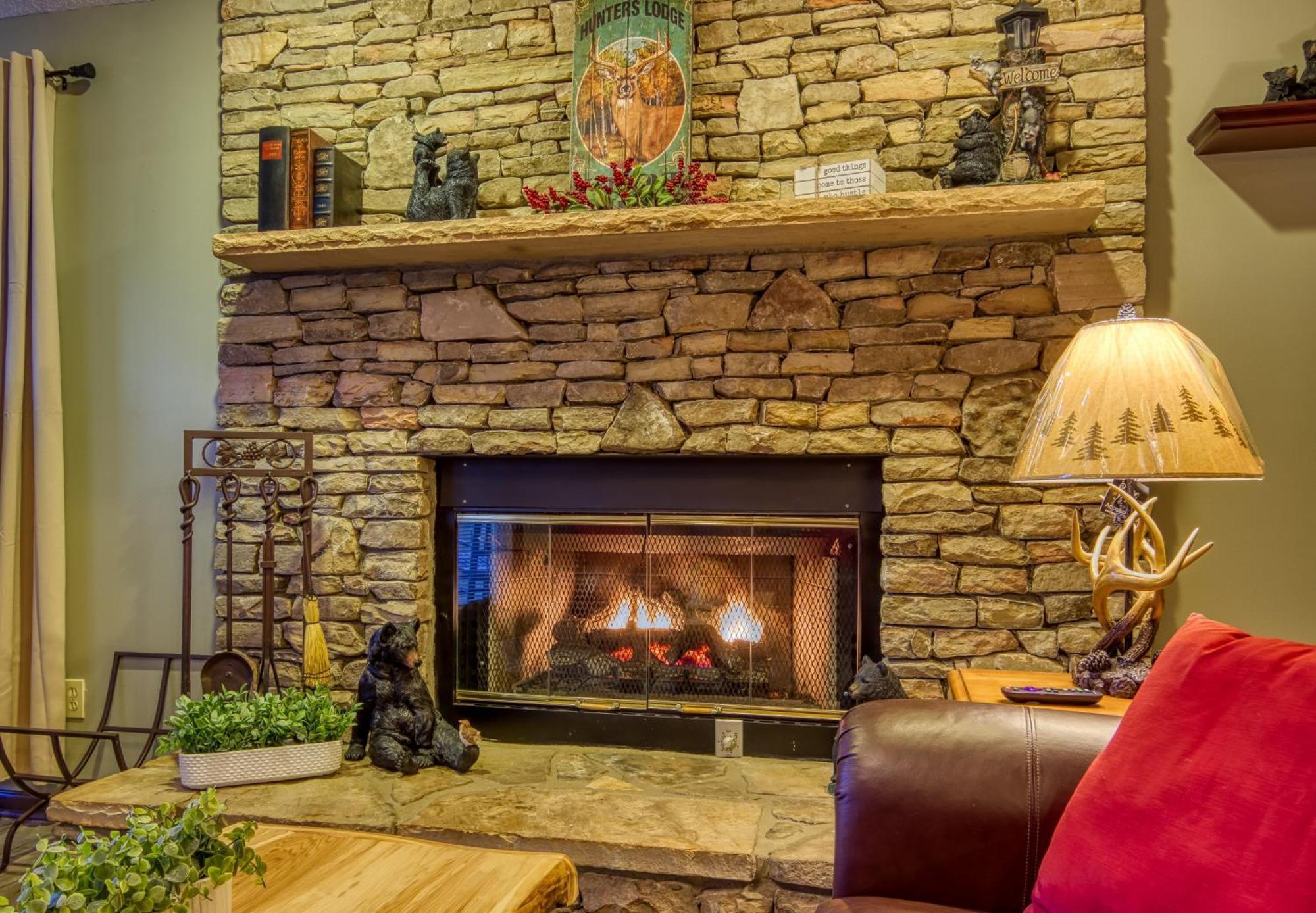 3 Decks, Mtn Views! Tree Tops By Honeybearcabins - Luxury Rain Showers, 3 King Suites, Xl Hottub, Fireplace, Bear Sightings Gatlinburg Zewnętrze zdjęcie